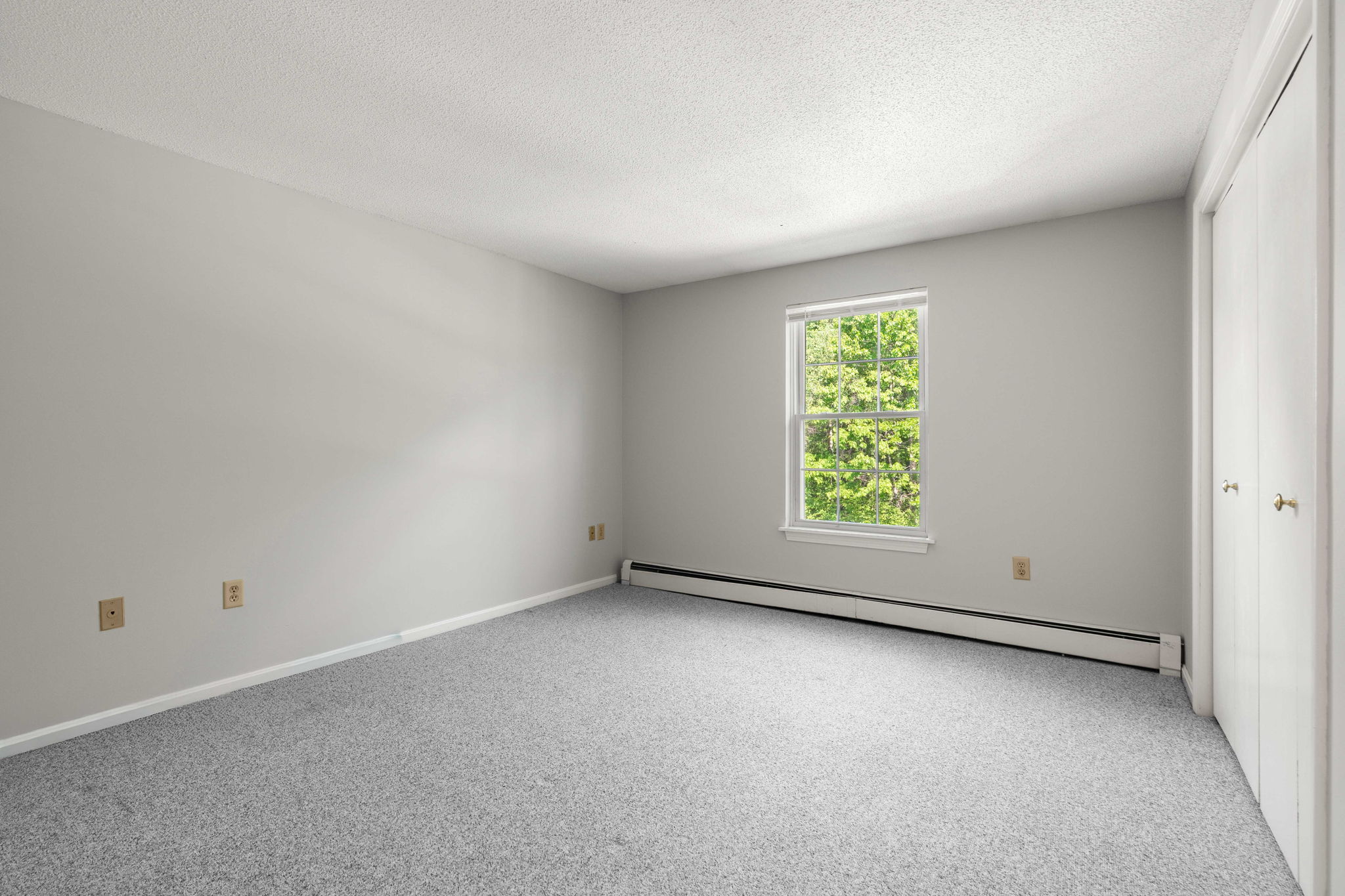 910 White Cedar Blvd, Portsmouth, NH 03801, USA Photo 11