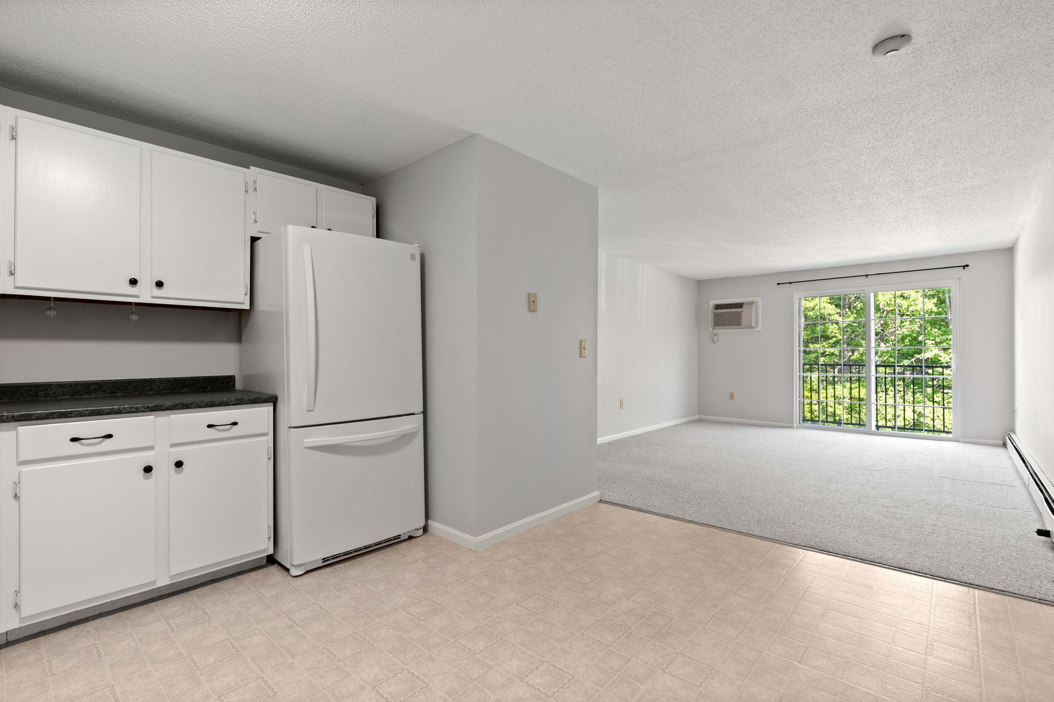 910 White Cedar Blvd, Portsmouth, NH 03801, USA Photo 31