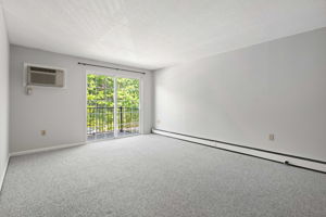 910 White Cedar Blvd, Portsmouth, NH 03801, USA Photo 21