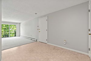 910 White Cedar Blvd, Portsmouth, NH 03801, USA Photo 32