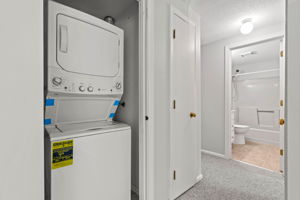 910 White Cedar Blvd, Portsmouth, NH 03801, USA Photo 4