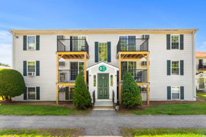 910 White Cedar Blvd, Portsmouth, NH 03801, USA Photo 1