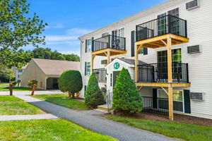 910 White Cedar Blvd, Portsmouth, NH 03801, USA Photo 0