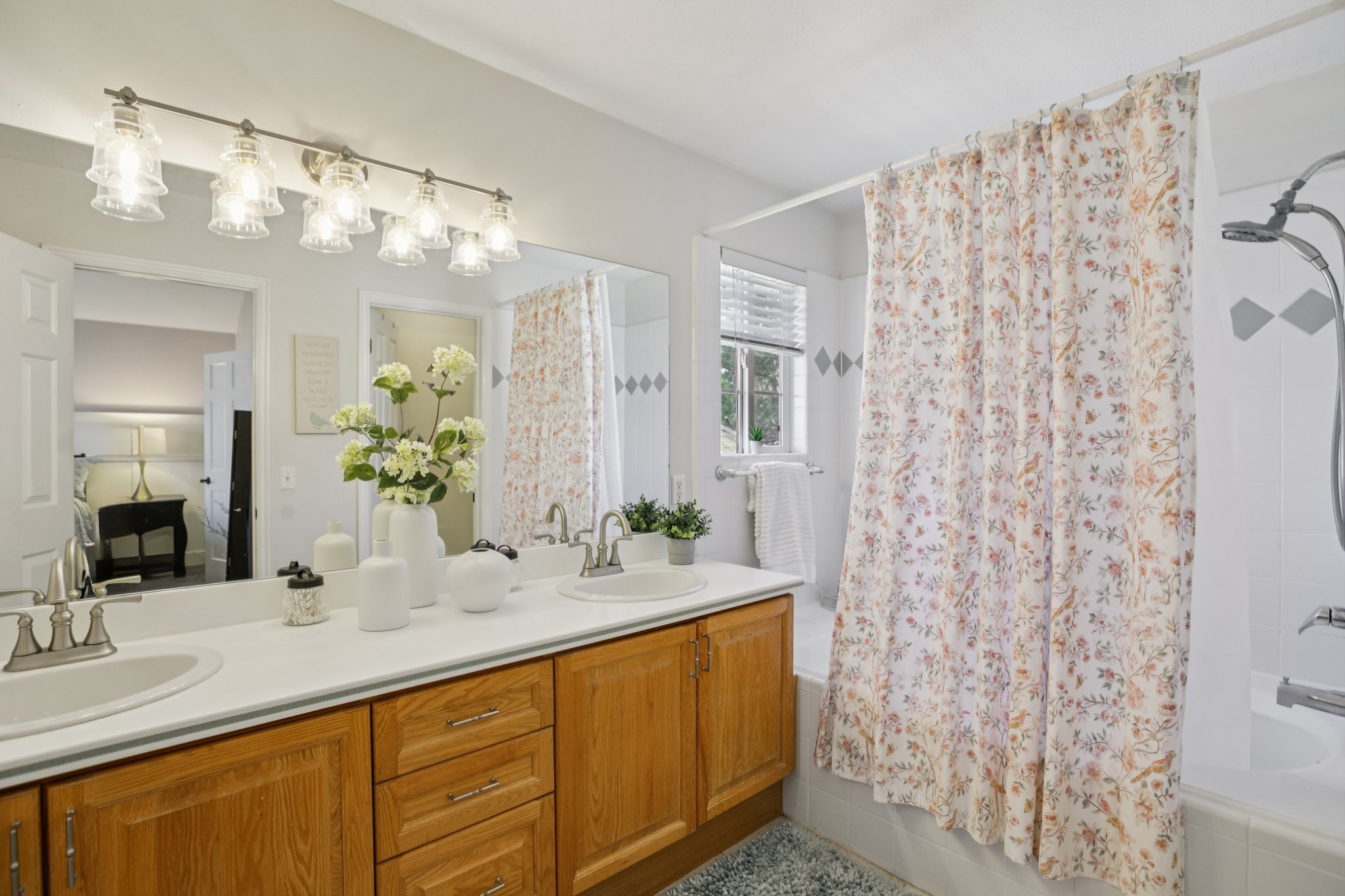 S Enchanted Oak Ln-S1903-022.jpg