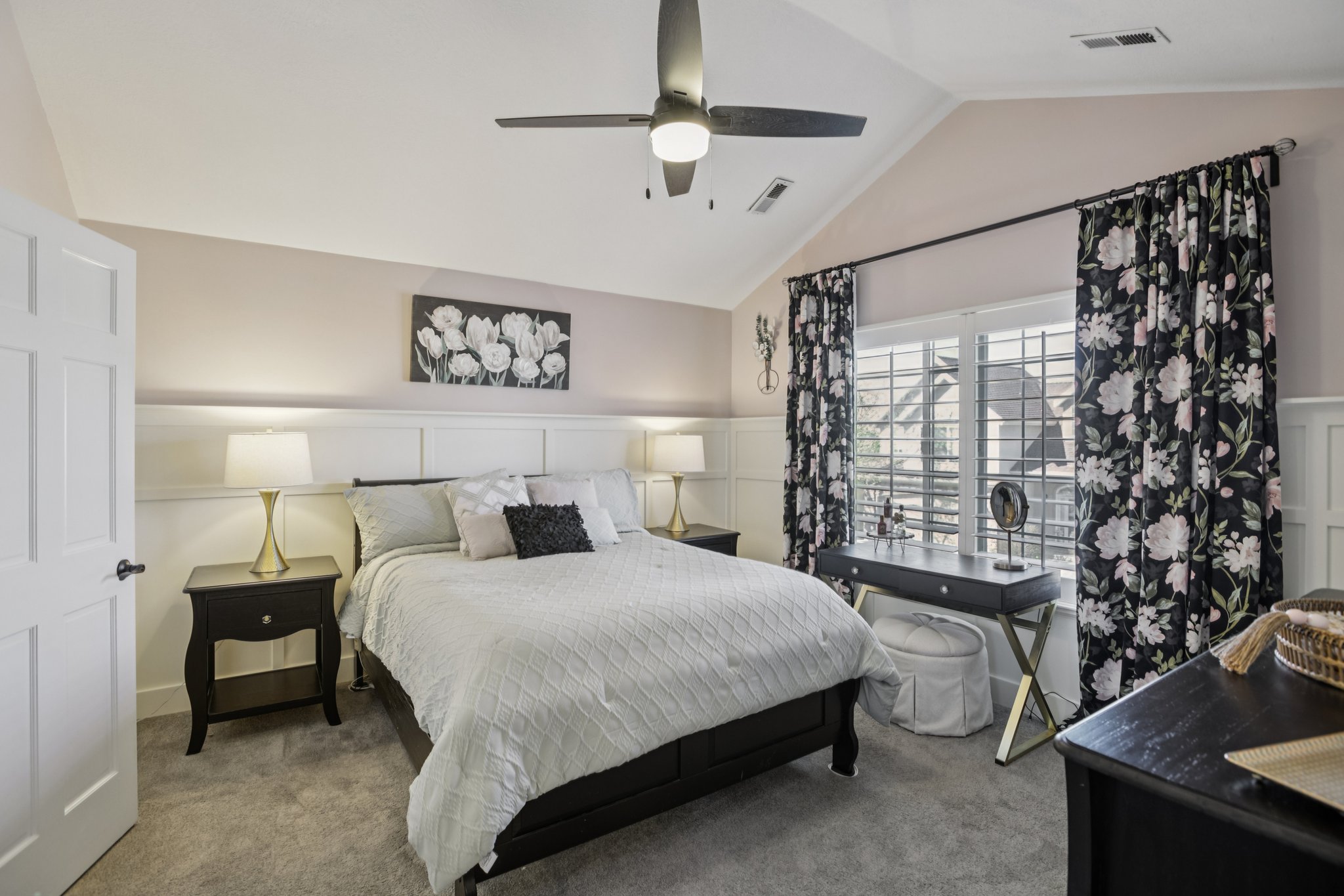 S Enchanted Oak Ln-S1903-024.jpg