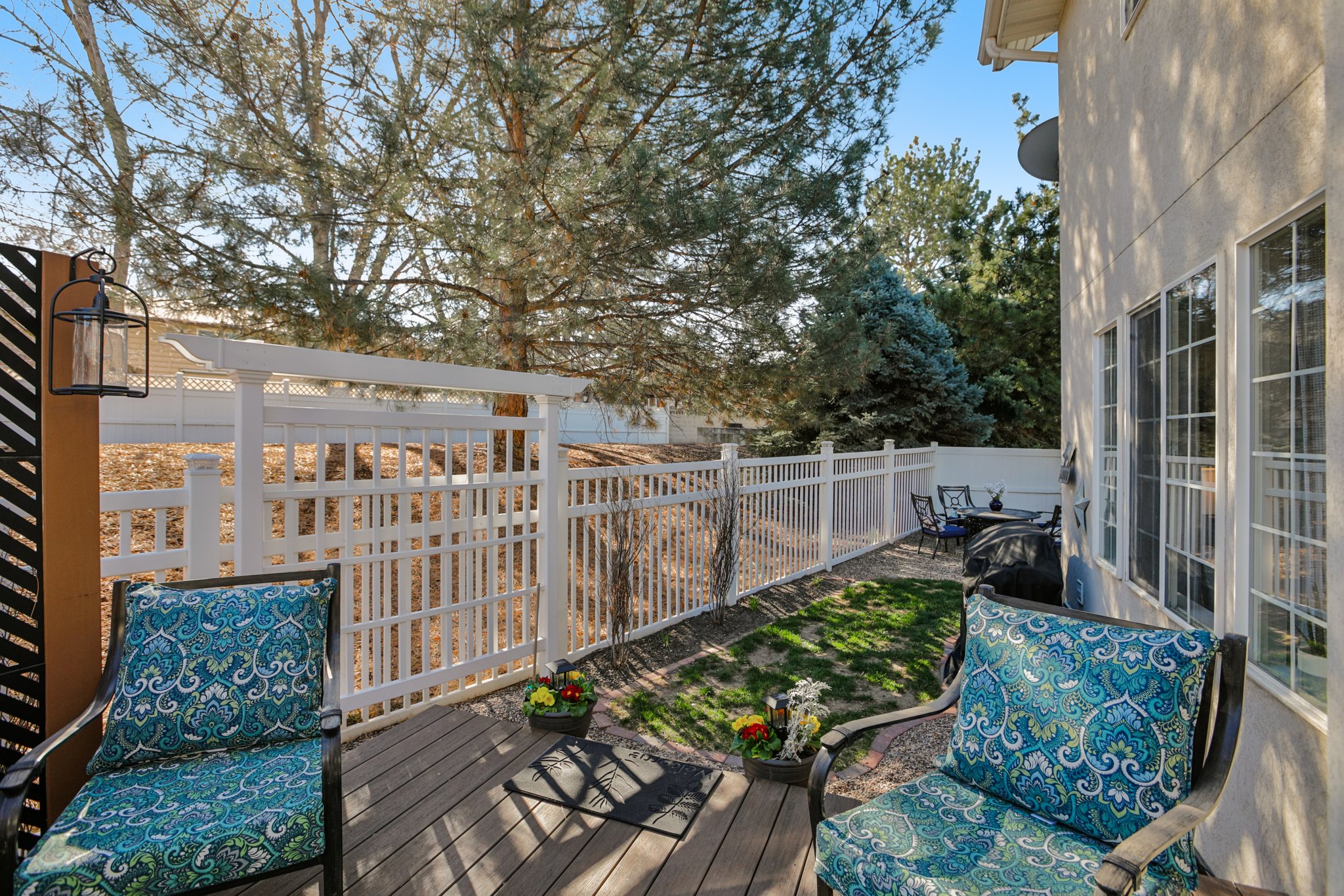 S Enchanted Oak Ln-S1903-044.jpg