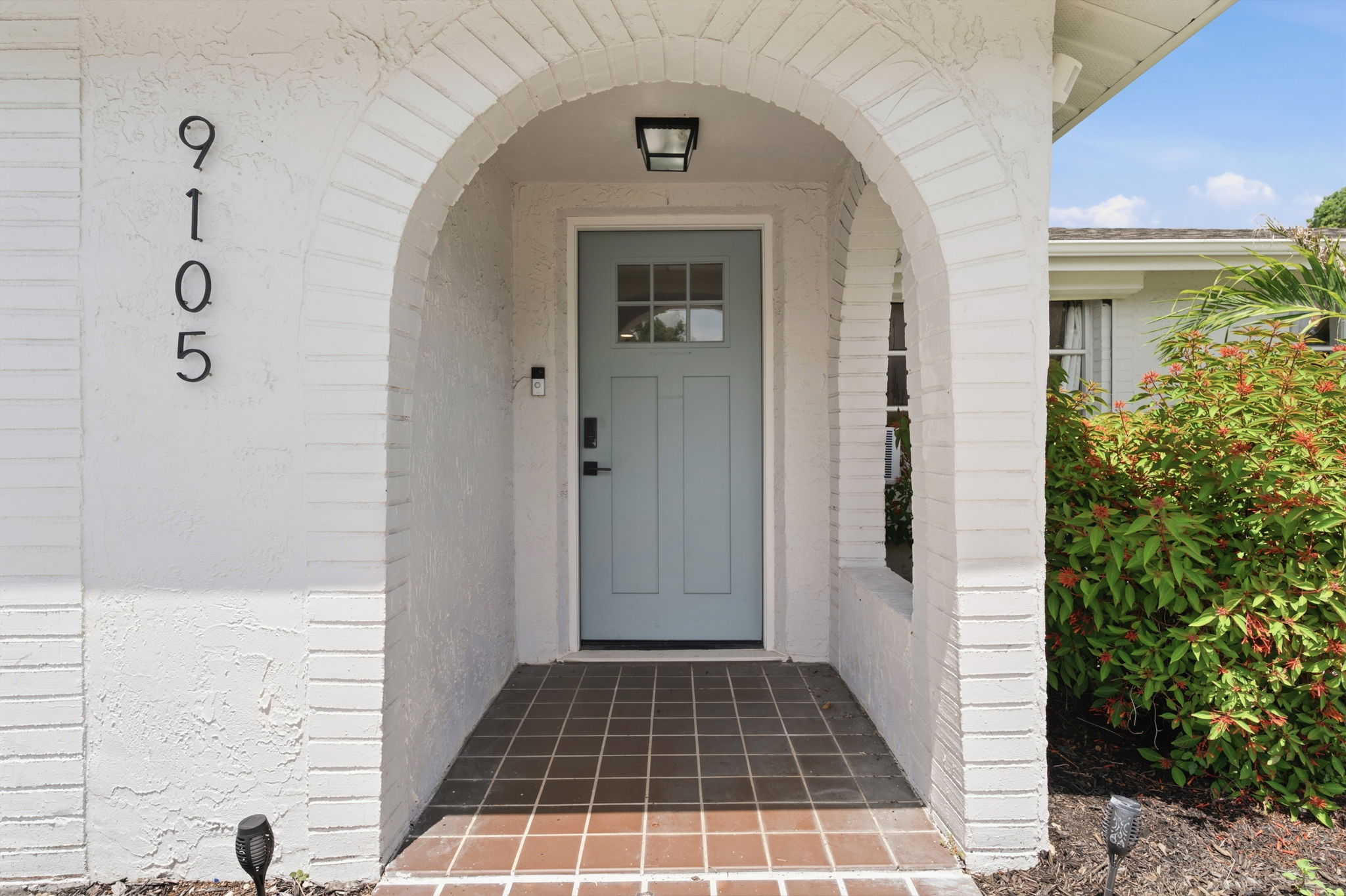 Front Exteriors (7)
