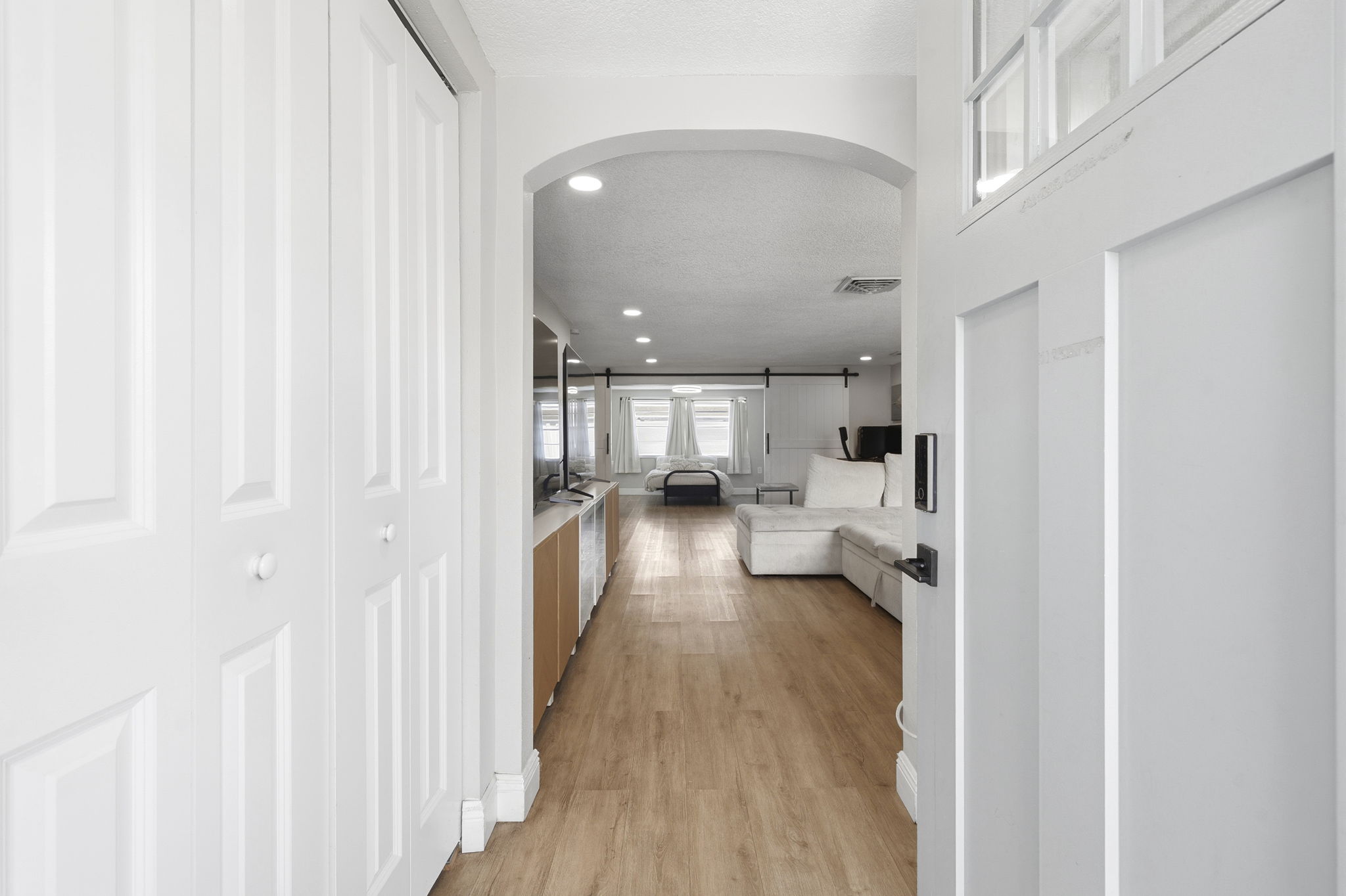 Interiors (1)