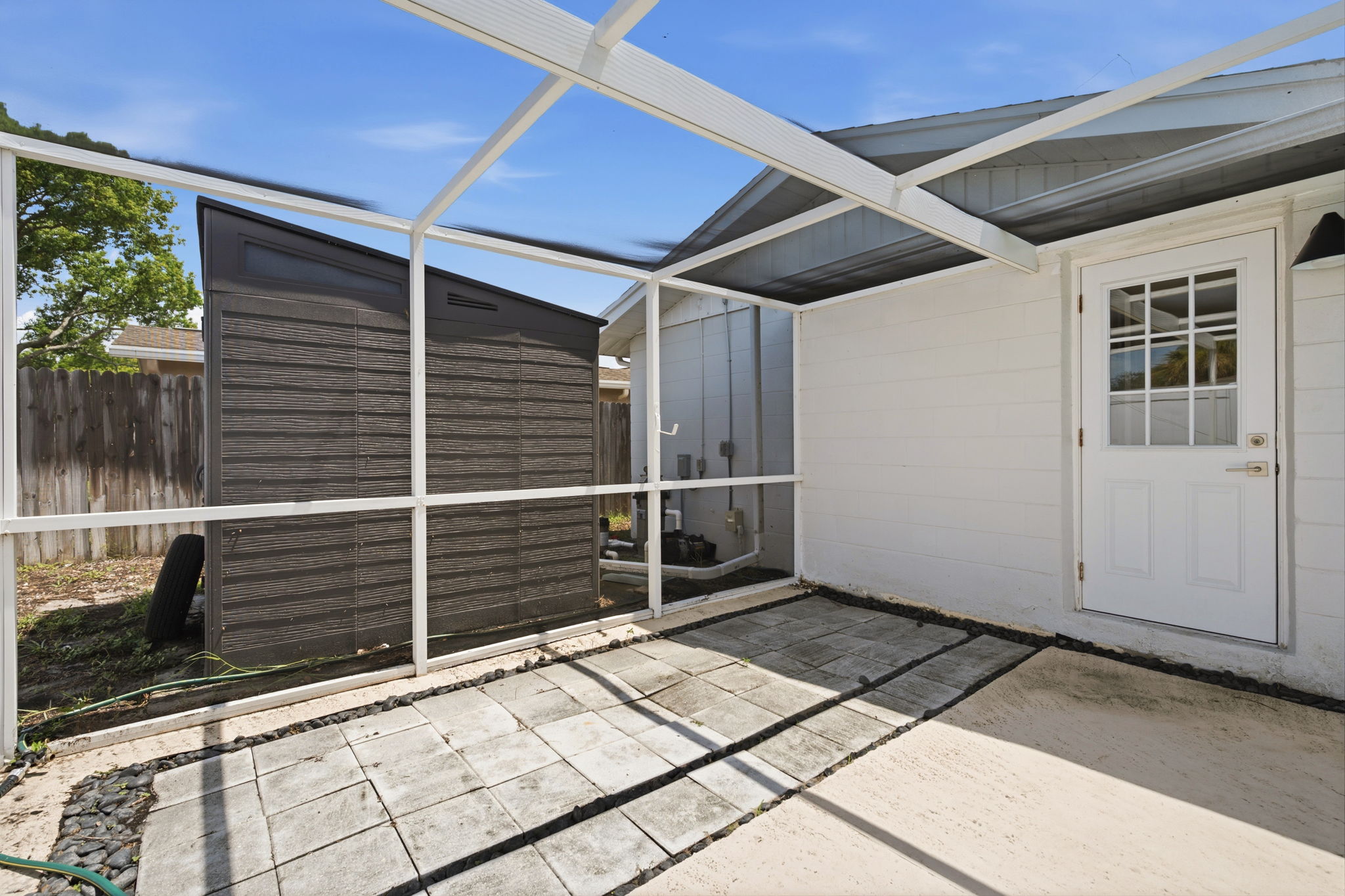 Rear Exteriors (6)