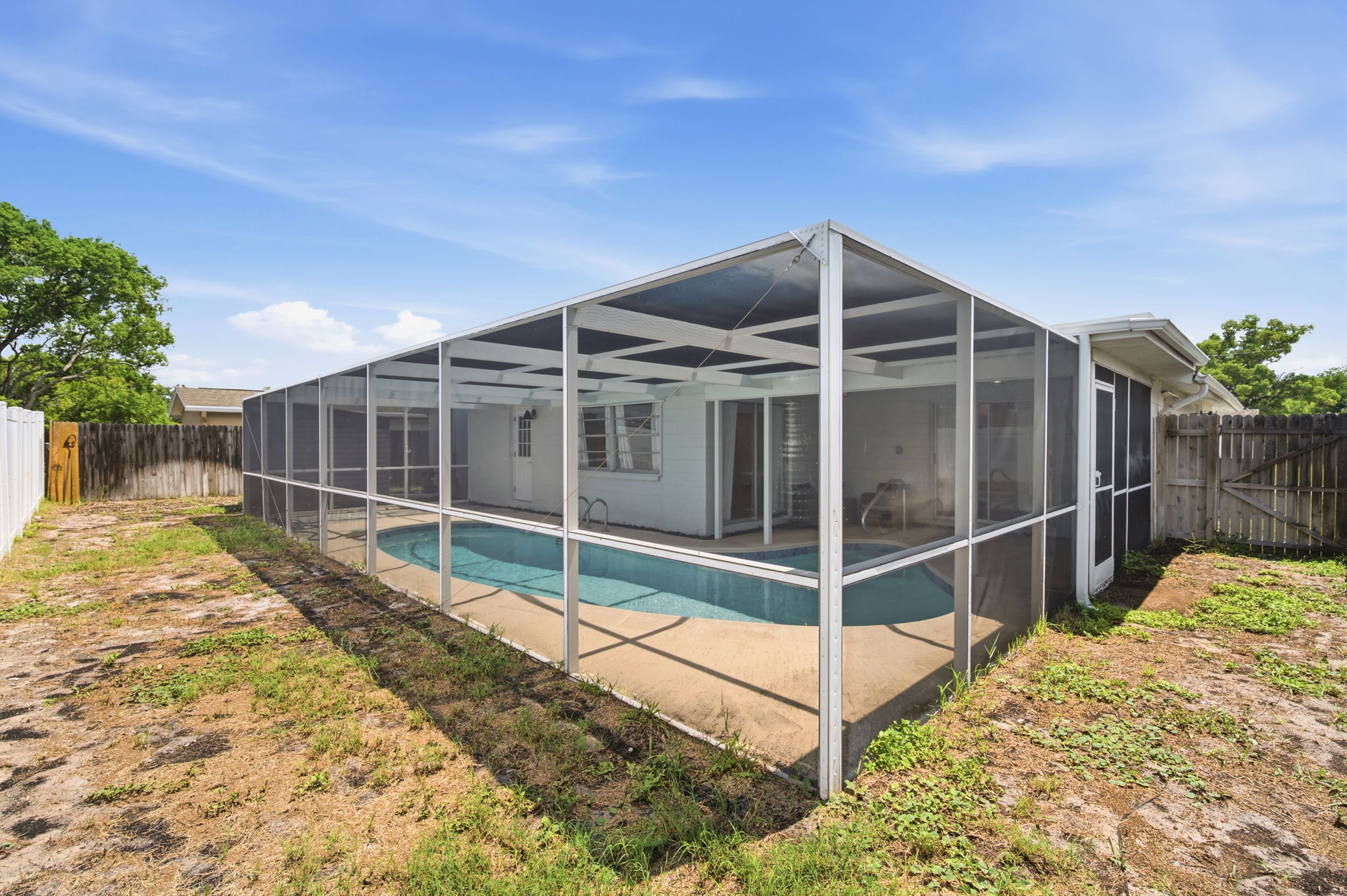 Rear Exteriors (7)