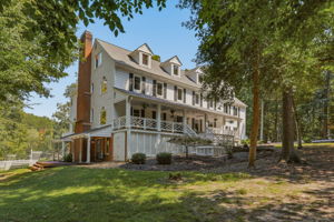 04-Exterior Front