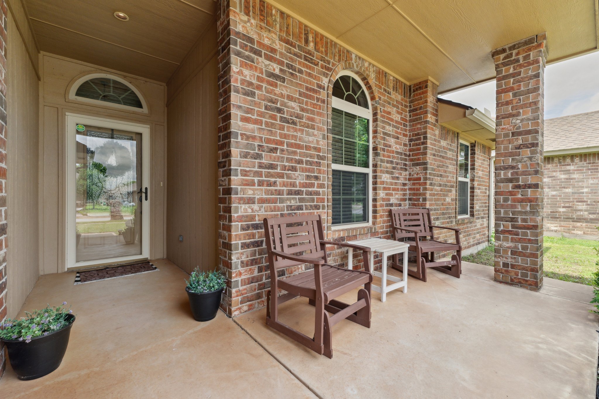9109 Misty Ln_005.jpg