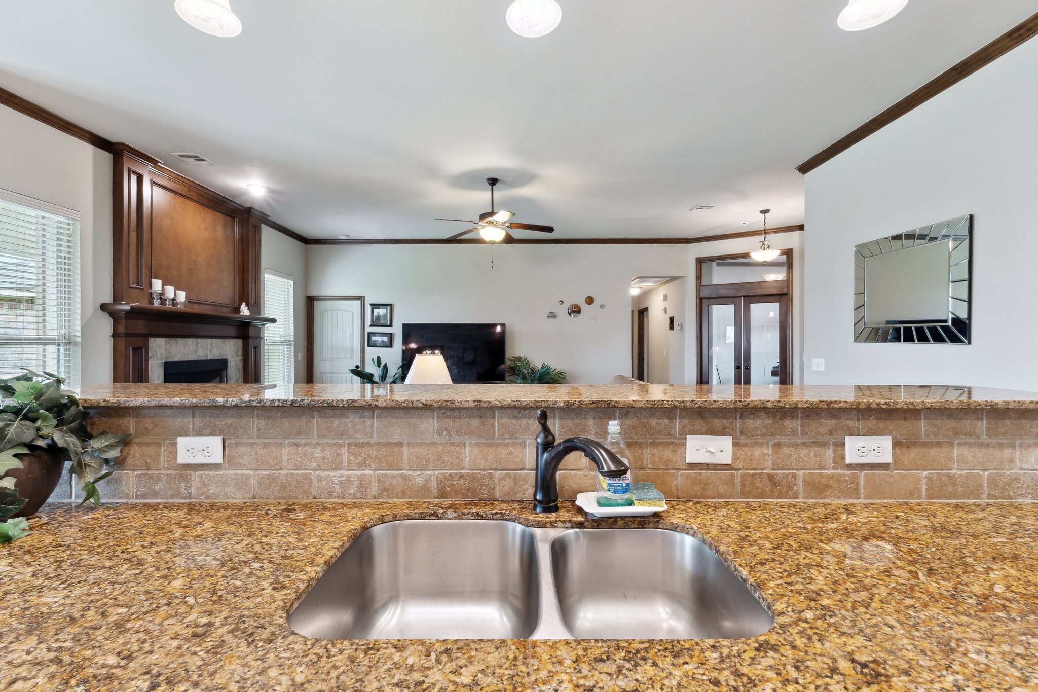 9109 Misty Ln_014.jpg