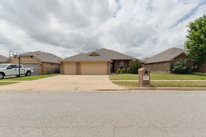 9109 Misty Ln_001.jpg