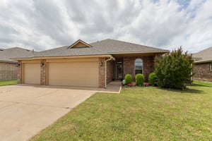 9109 Misty Ln_003.jpg