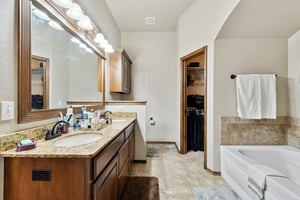 9109 Misty Ln_025.jpg