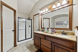 9109 Misty Ln_027.jpg