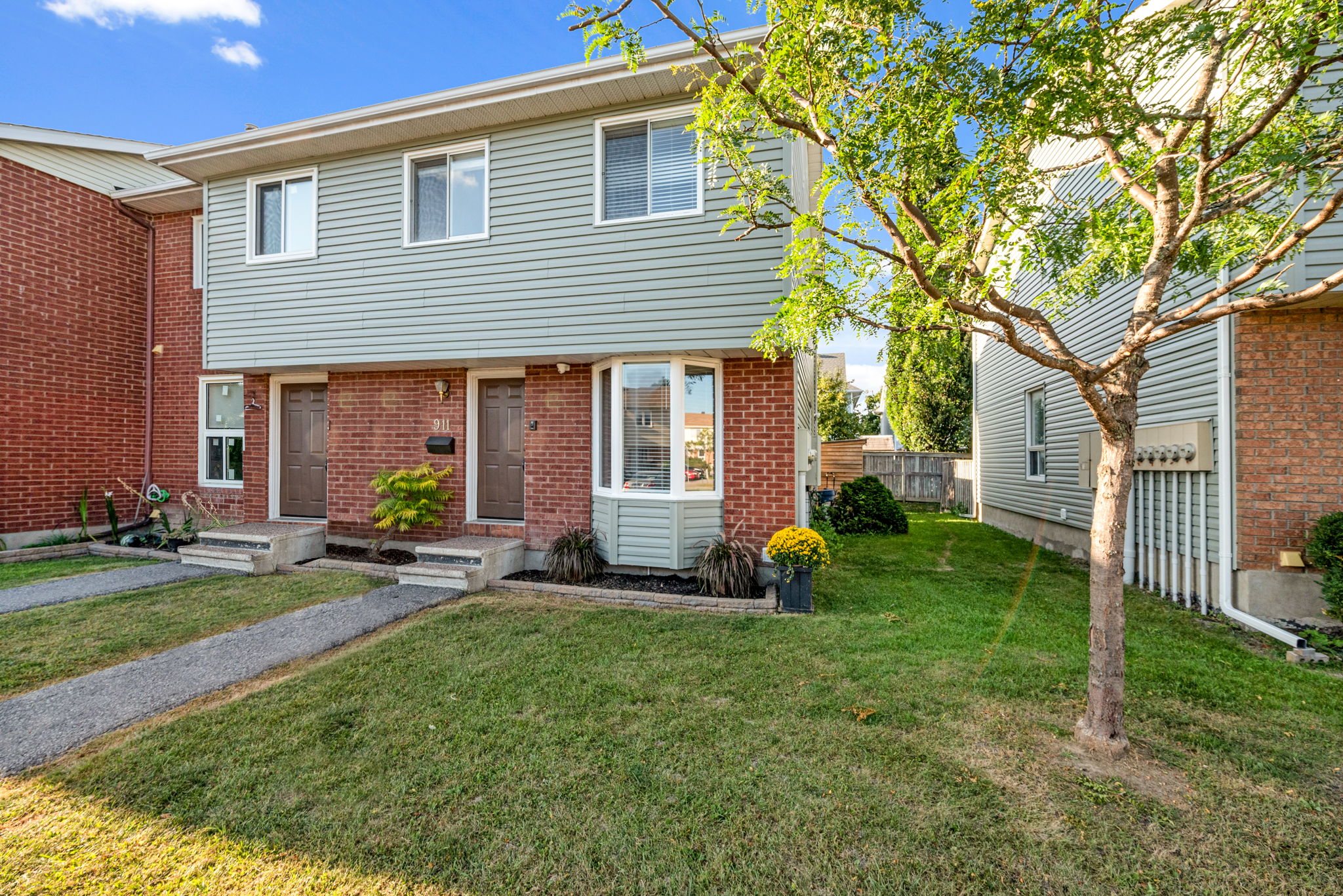 Cookshire Crescent Ottawa ONK4A 3C7 Tezz Photography