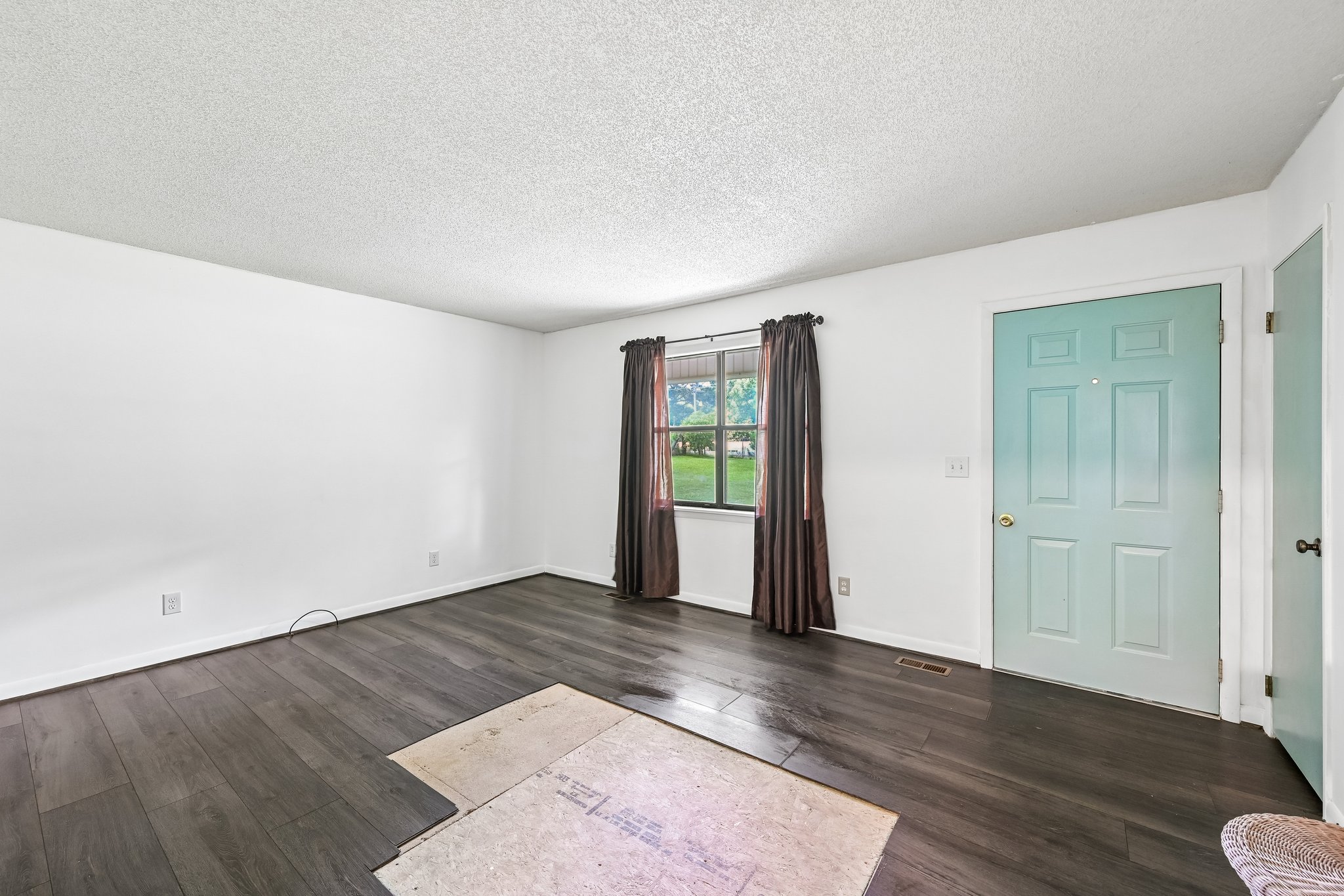911 Grant Town Rd-S1908-003.jpg