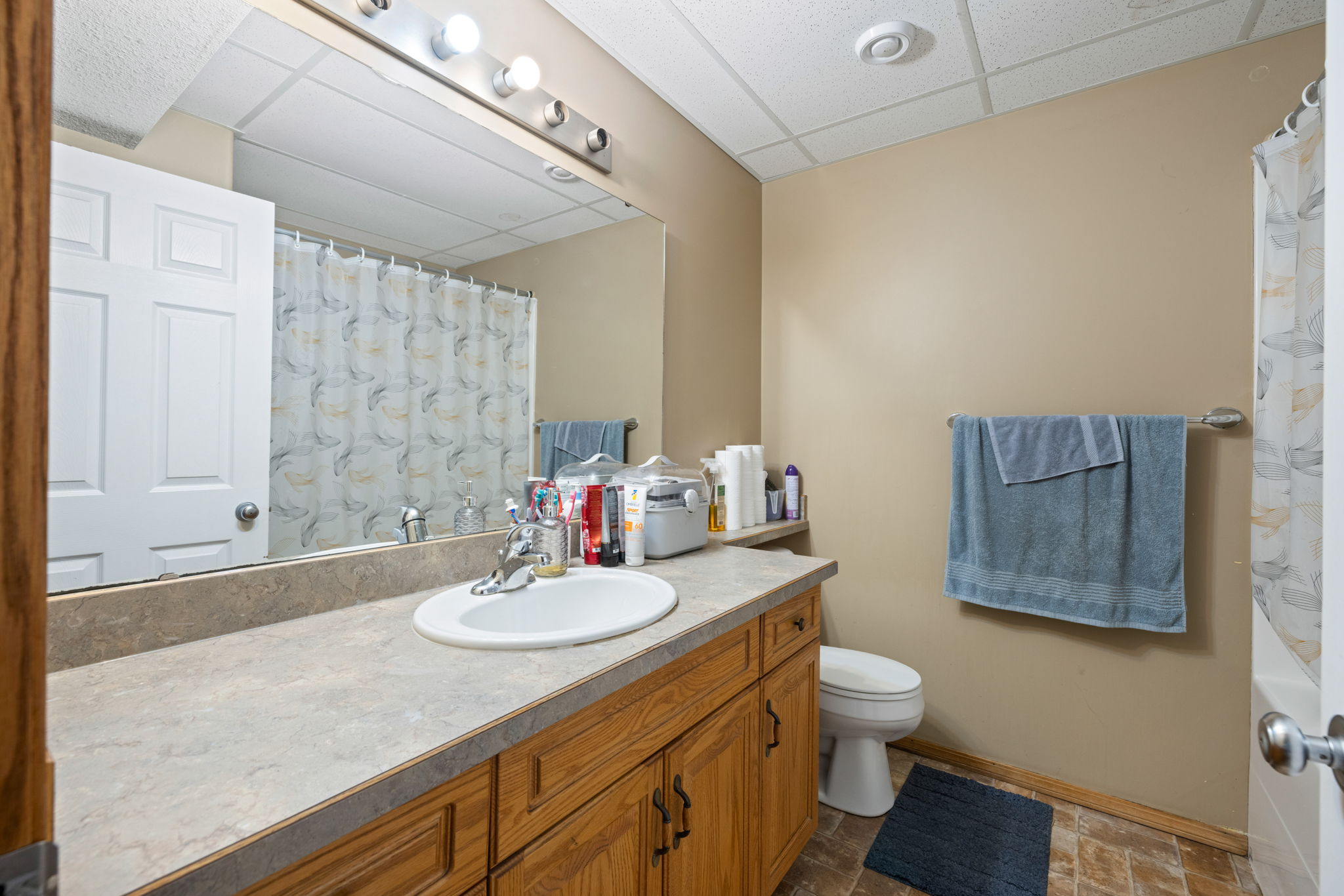 911 Gull Rd. - 32. Basement Bathroom