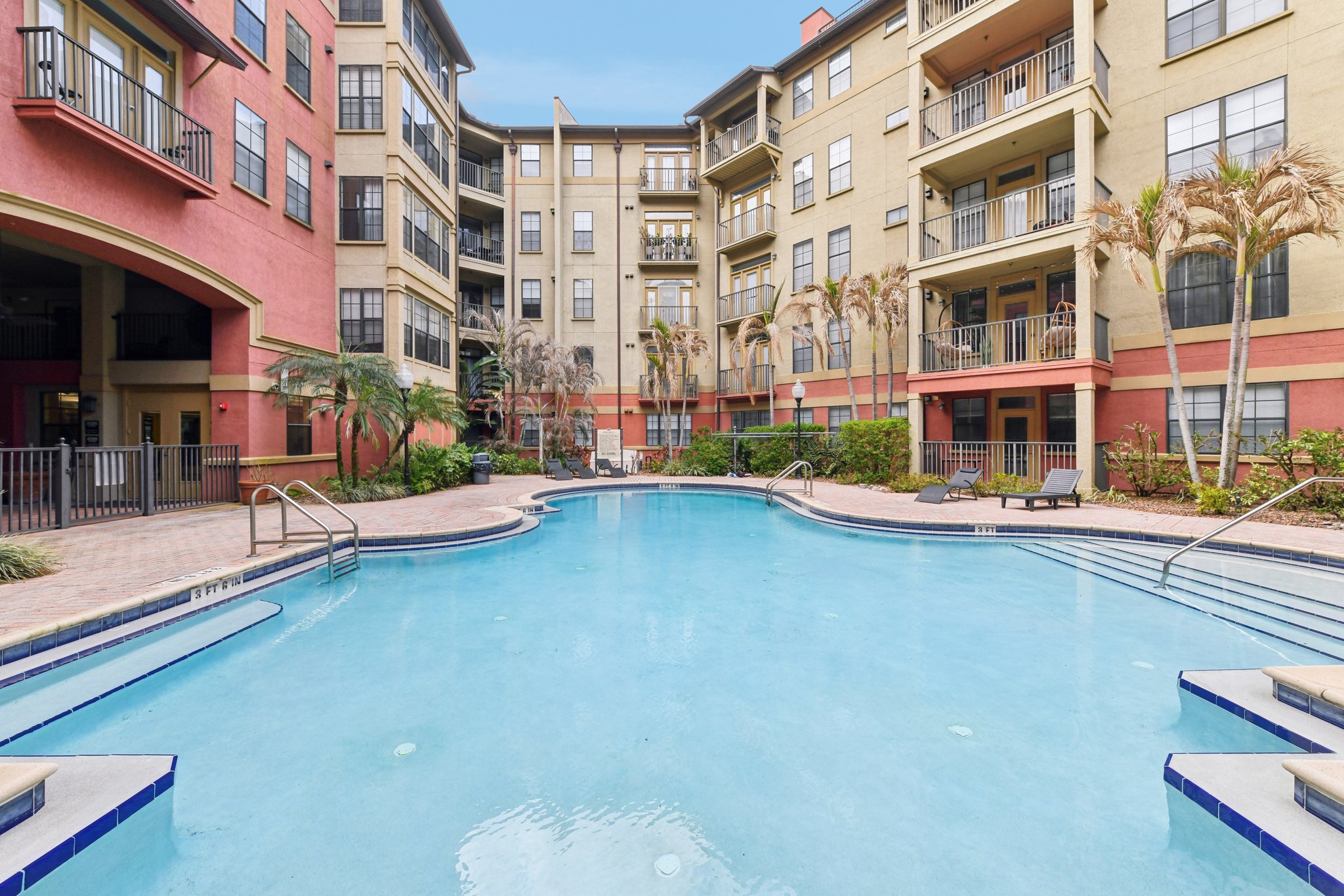 N Orange Ave 101-2603-917.jpg