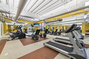 N Orange Ave 101-2603-913.jpg