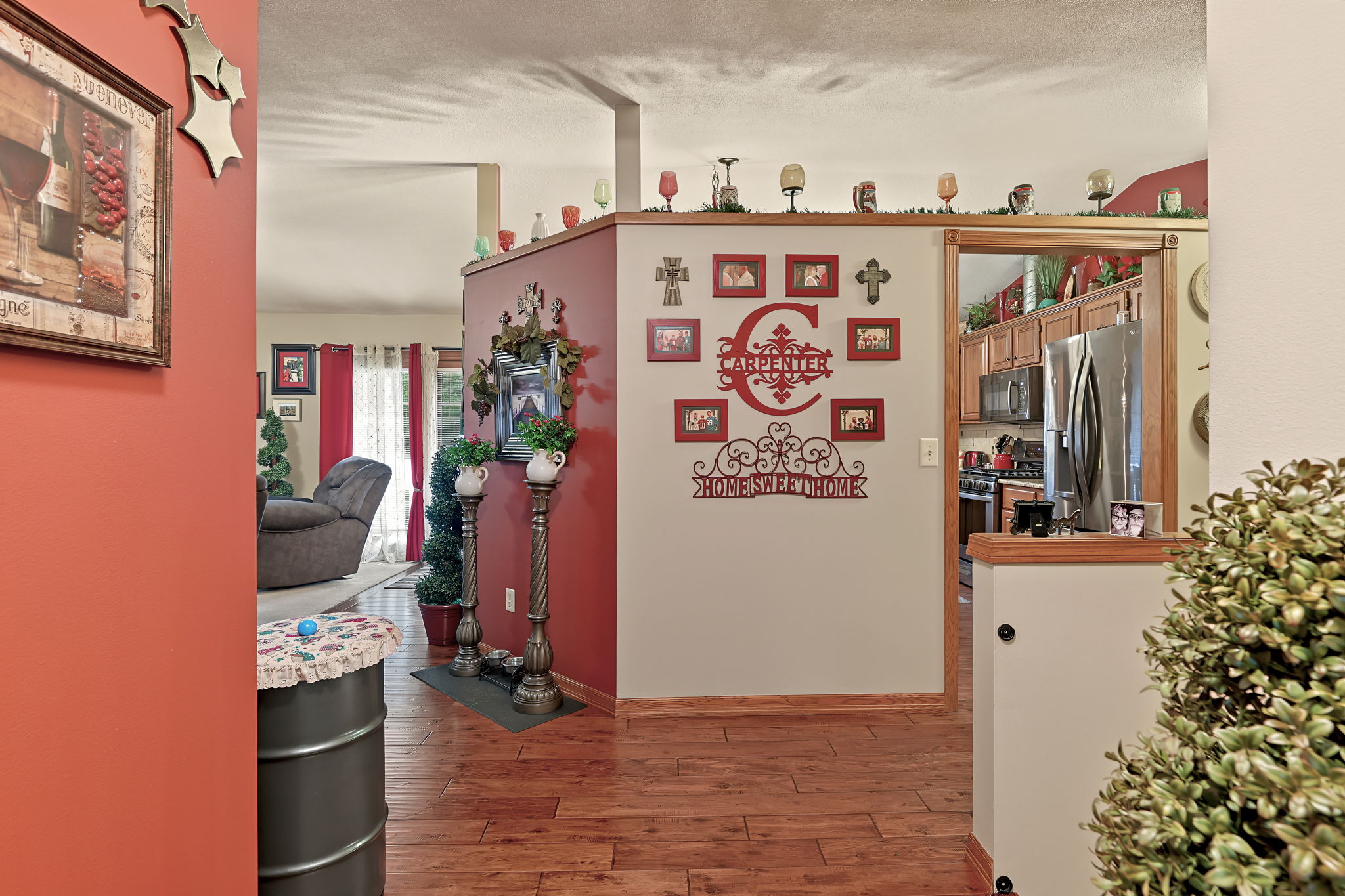  Photo 8