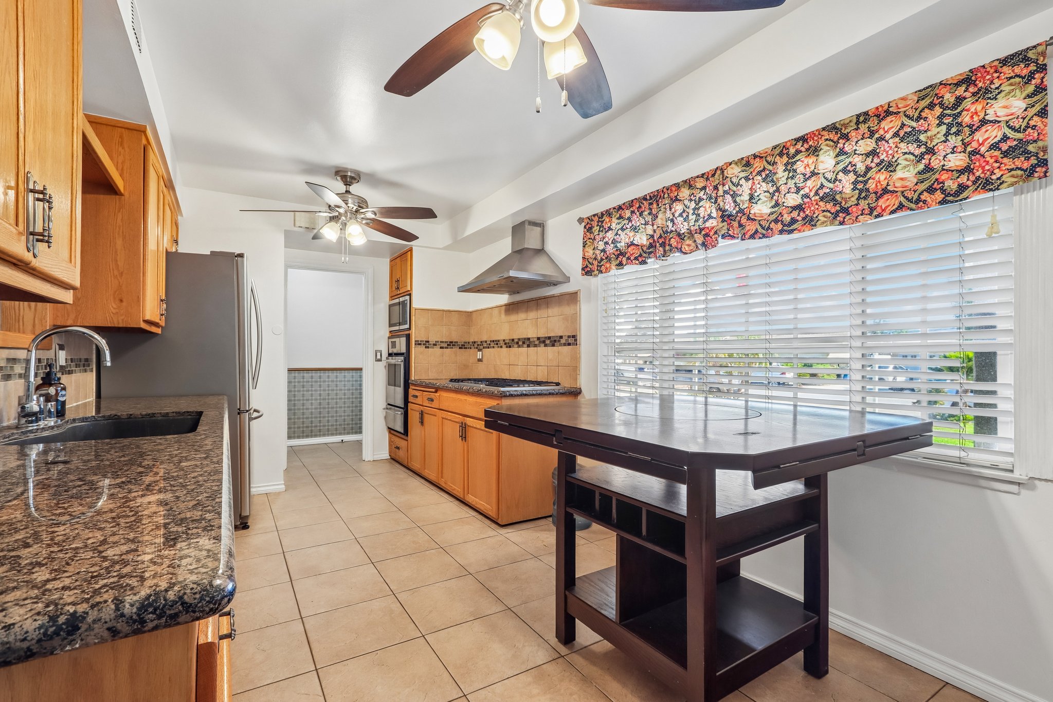 W Lucille Ave-S2207-010.jpg