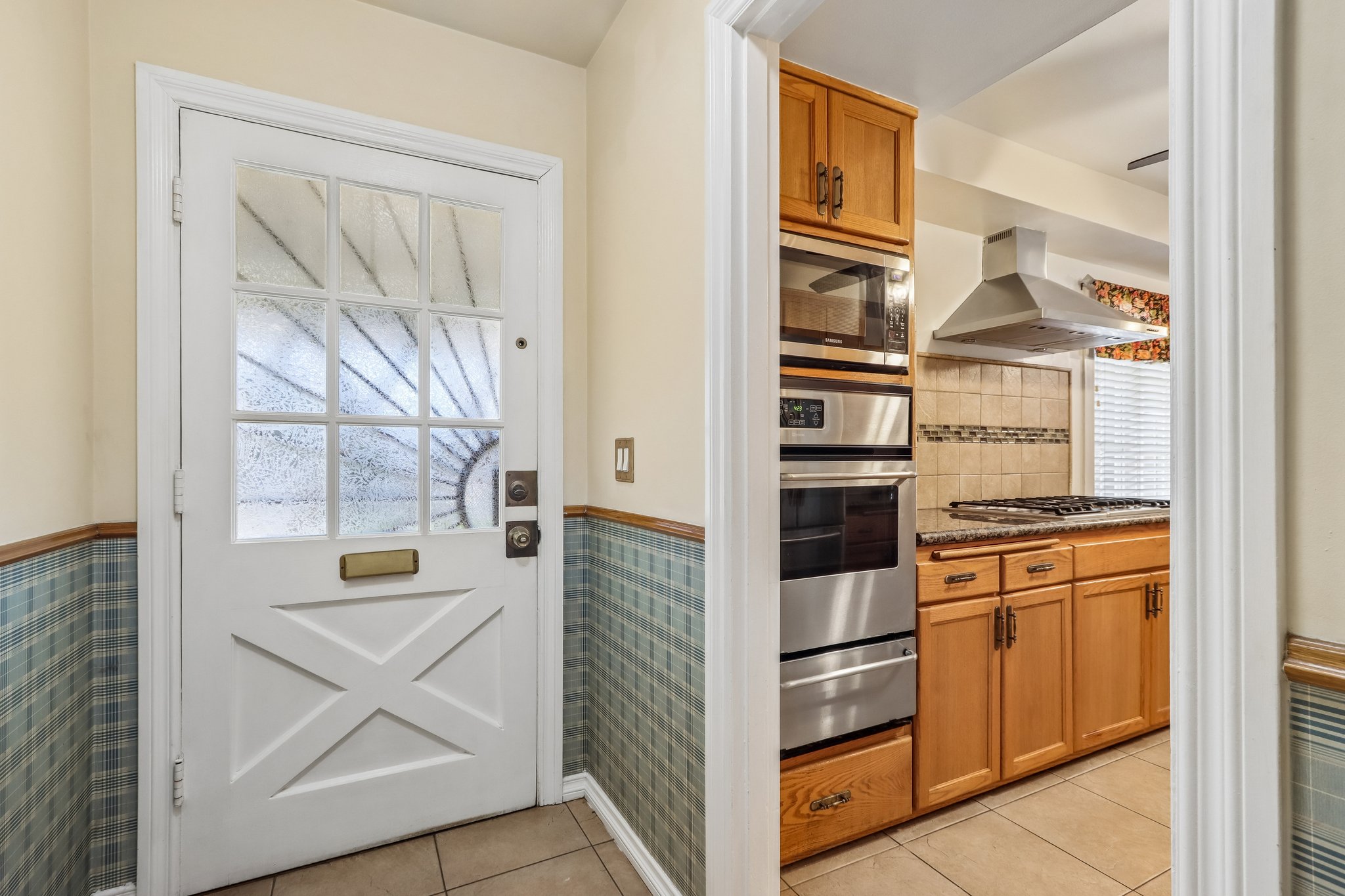 W Lucille Ave-S2207-012.jpg