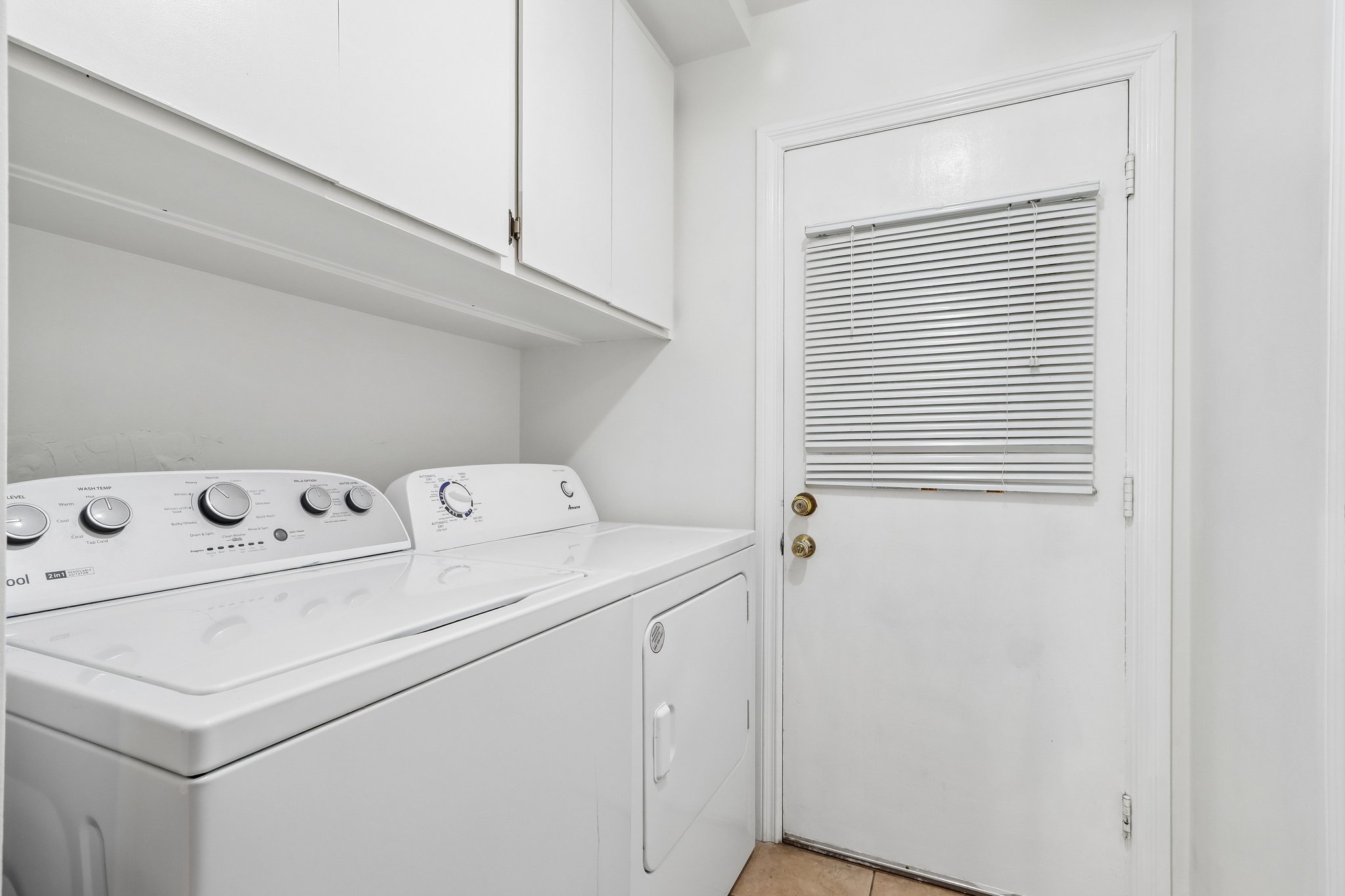 W Lucille Ave-S2207-017.jpg