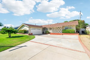 W Lucille Ave-S2207-002.jpg