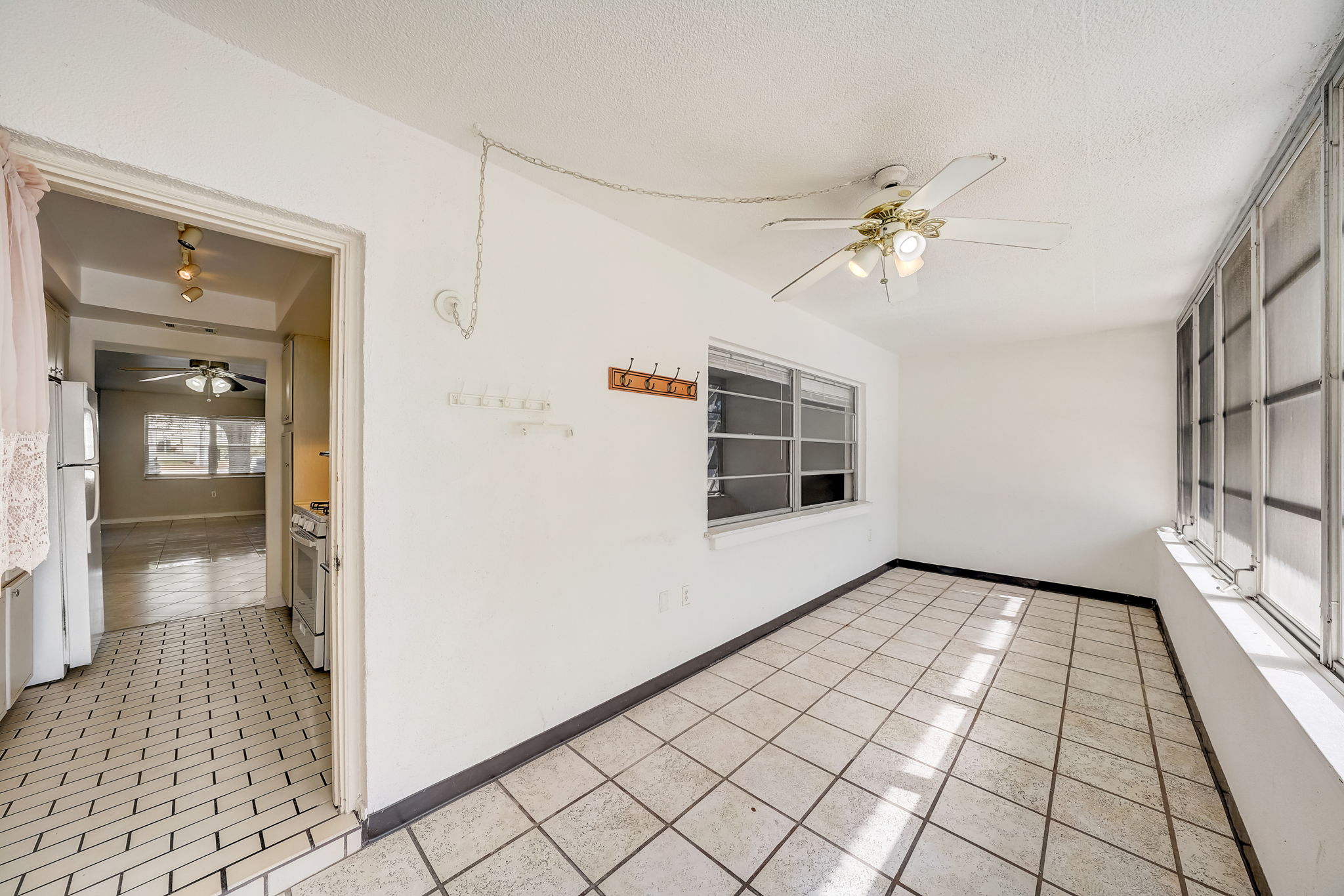 Washington Ave SW 104-023