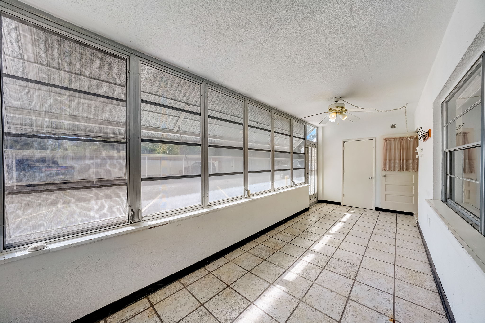 Washington Ave SW 104-025