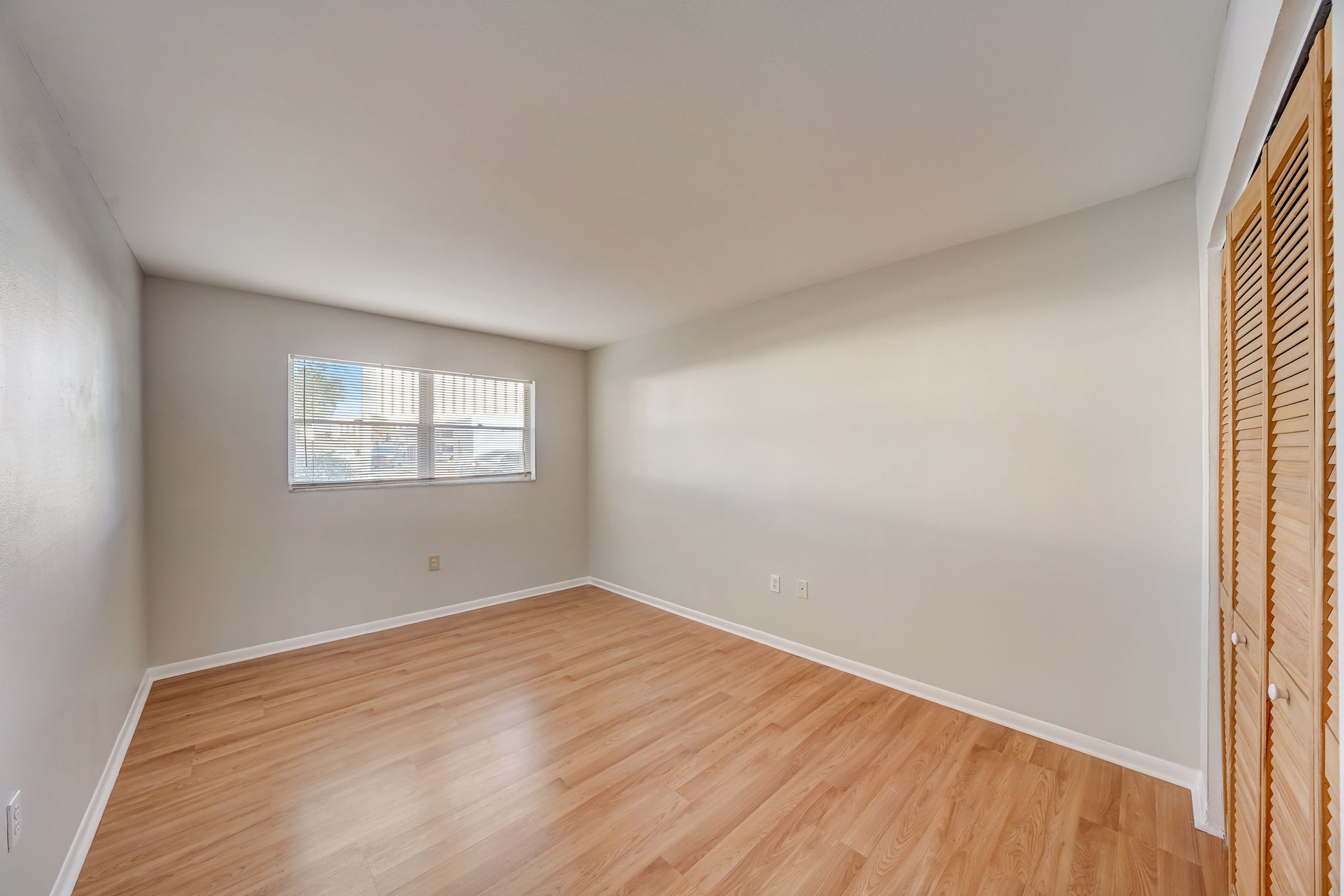 Washington Ave SW 104-030