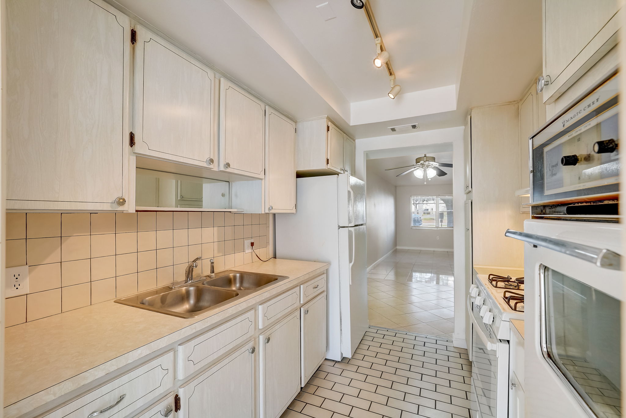 Washington Ave SW 104-019