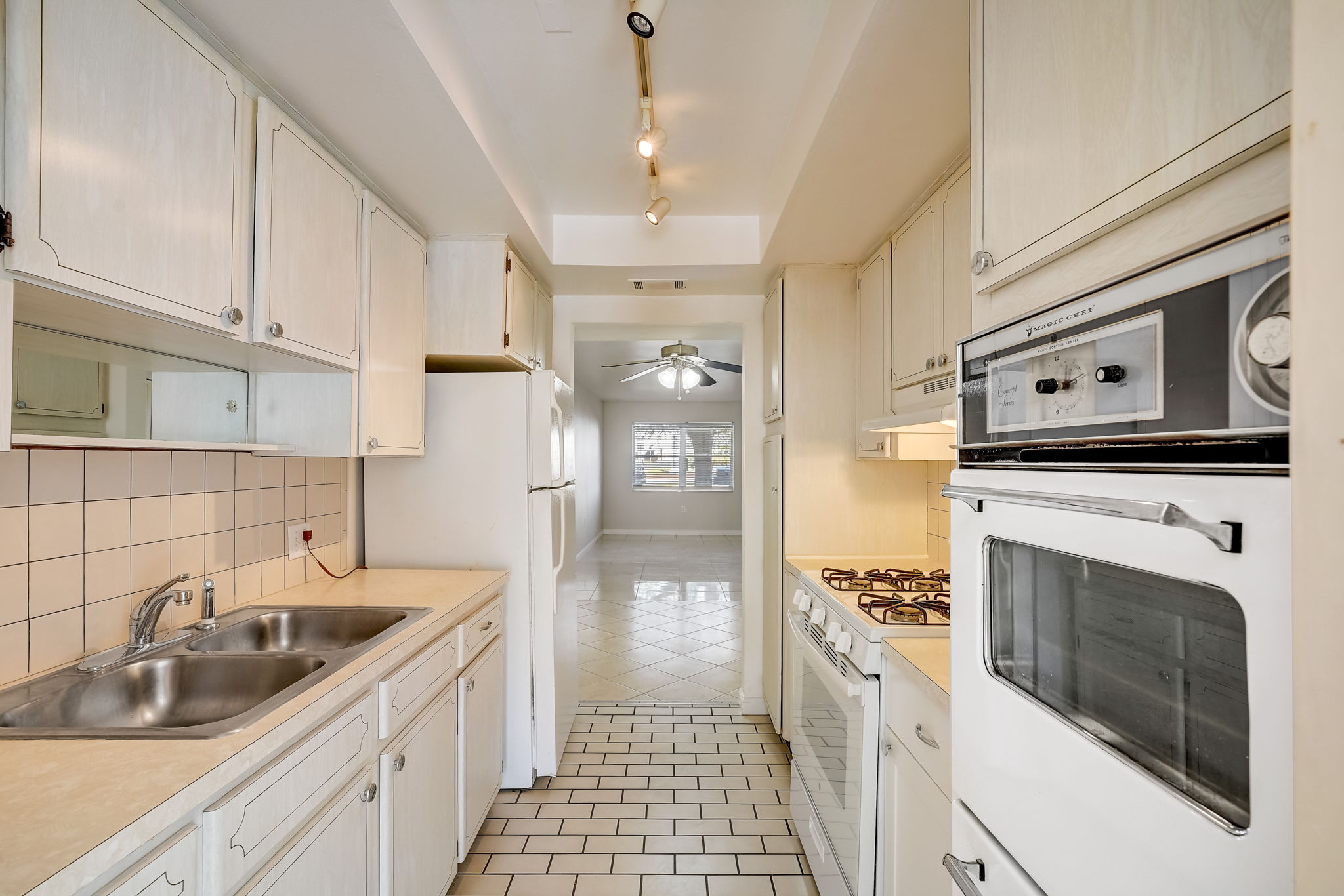 Washington Ave SW 104-020