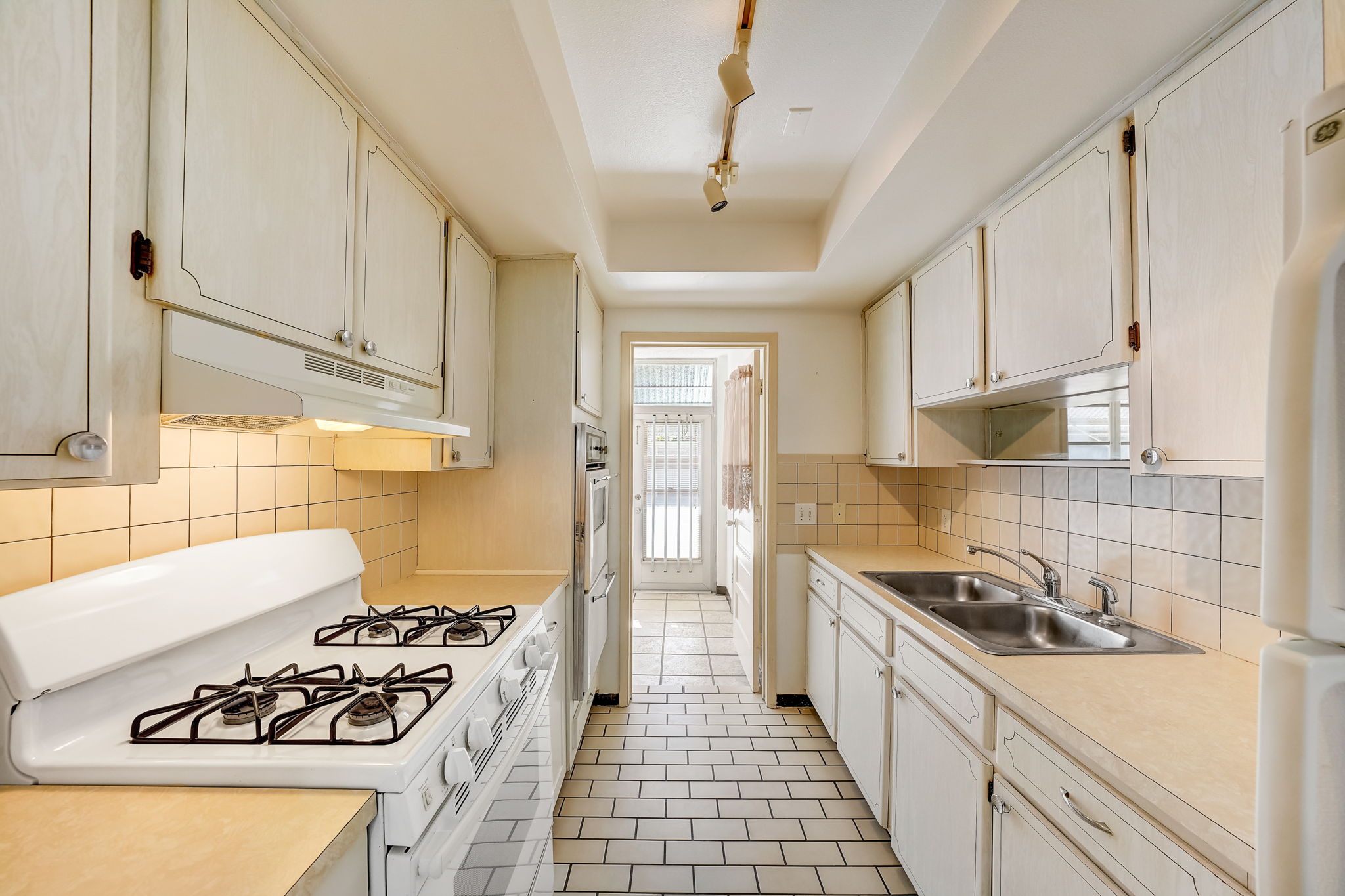 Washington Ave SW 104-022