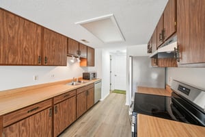 Cinnebar Dr-S0304-011.jpg