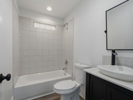  Photo 36