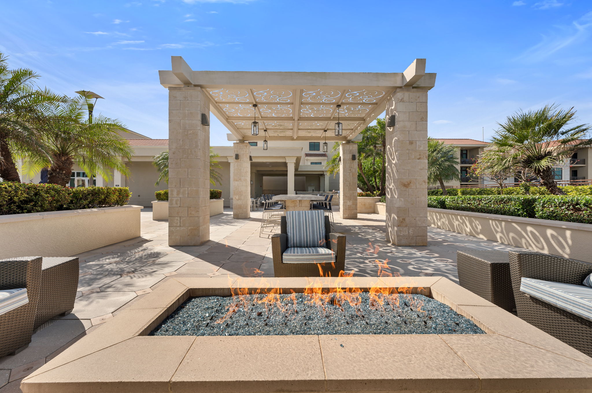 Fire Pit Bar