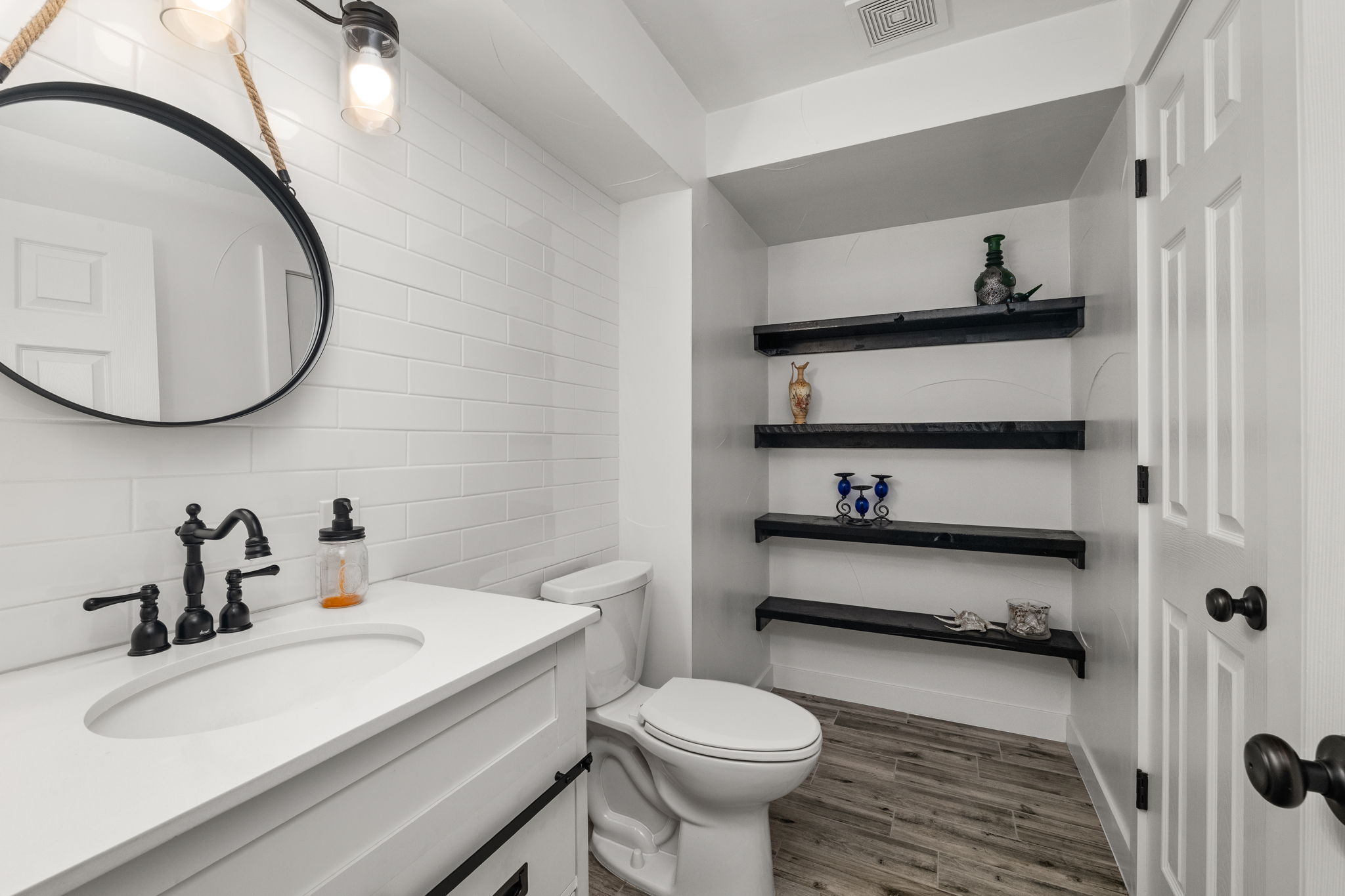 Powder Room 1
