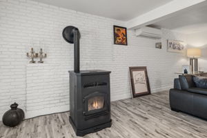 Family Room 4