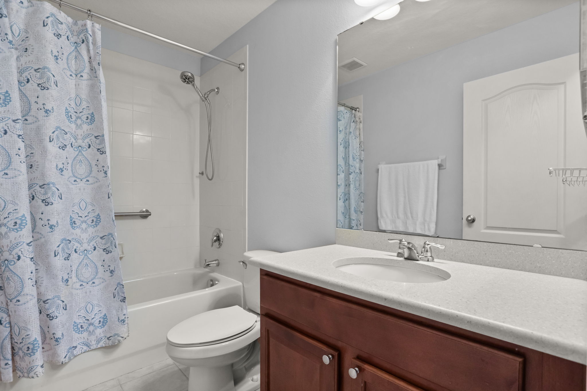  Photo 32