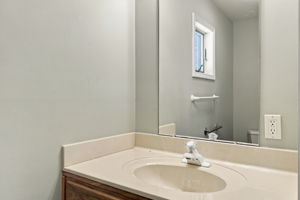  Photo 34