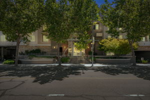  Photo 0