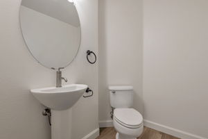  Photo 31