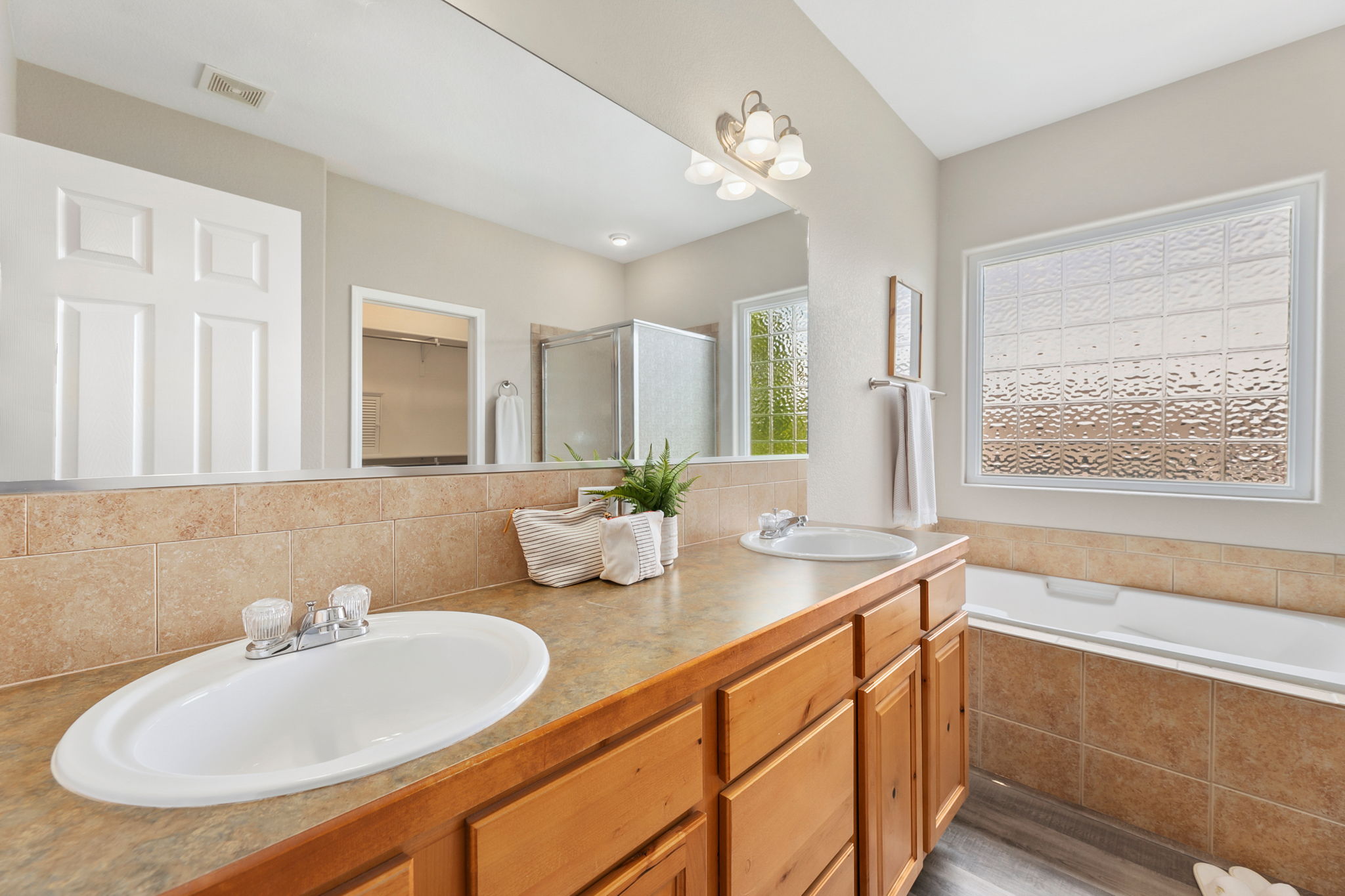 912 Cliffrose Way, Severance, CO 80550, USA Photo 15