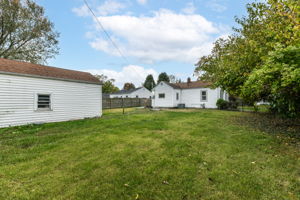  Photo 23