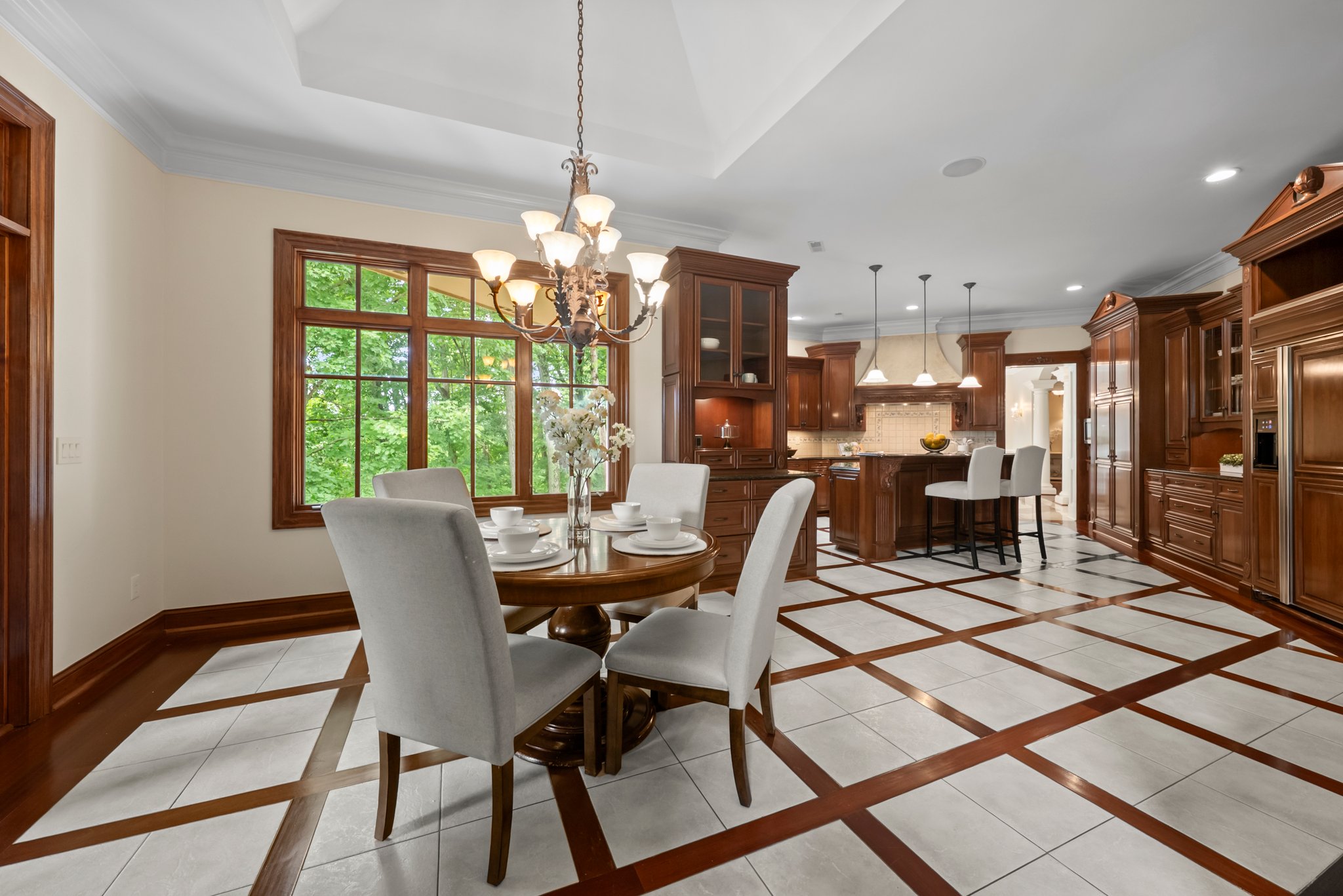 Kitchen/Breakfast Area