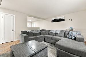  Photo 47